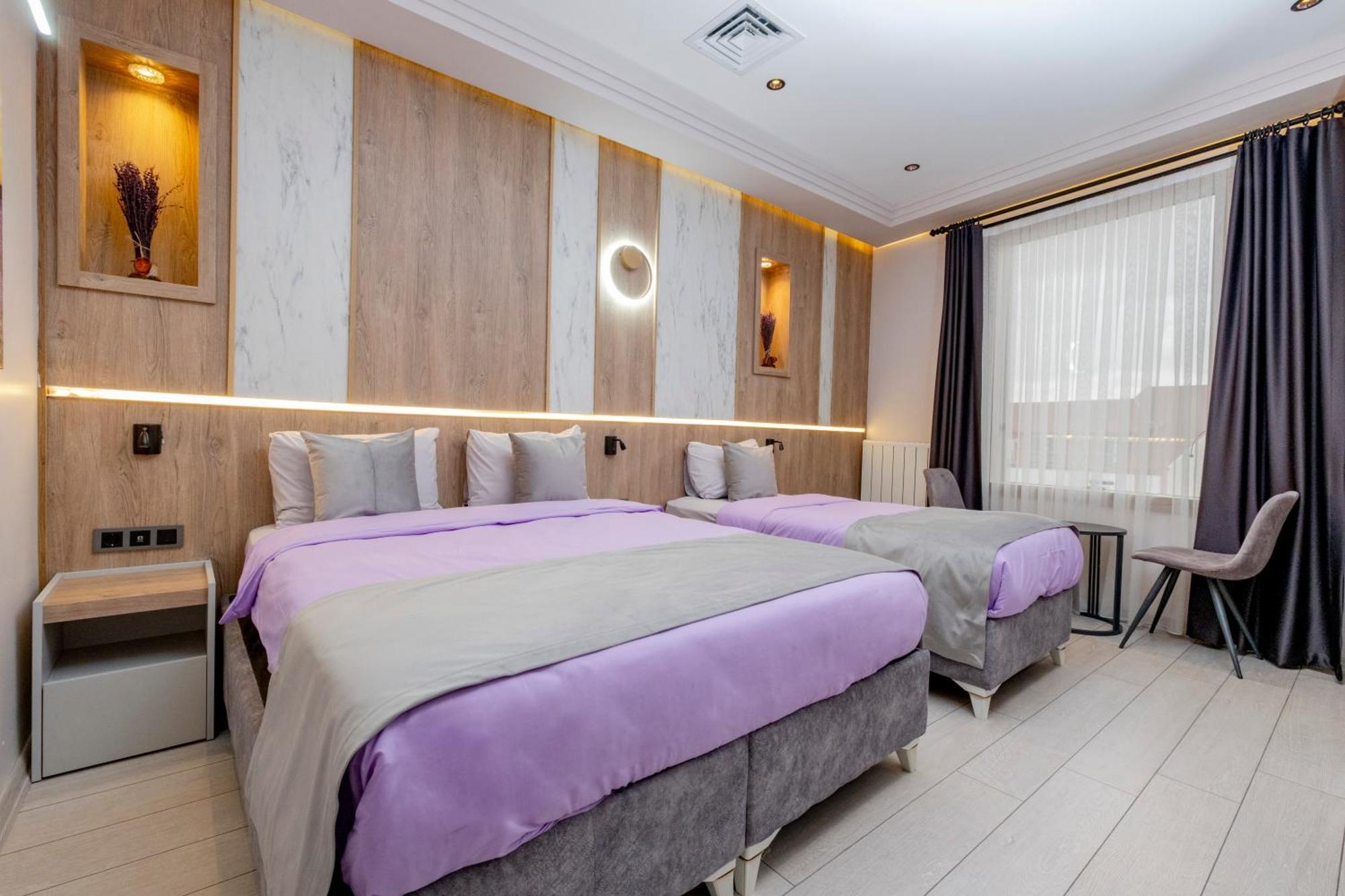 Lavender Airport Hotel Arnavutkoy ภายนอก รูปภาพ