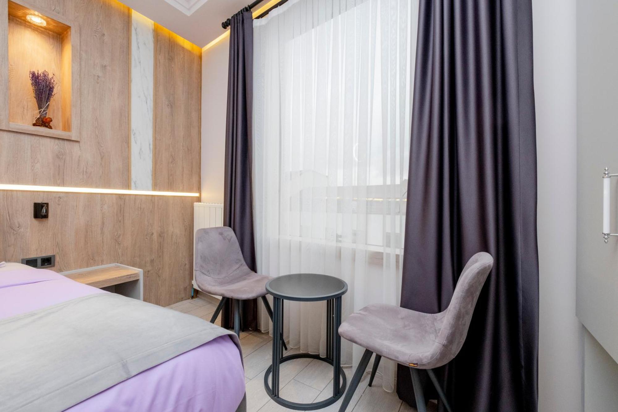 Lavender Airport Hotel Arnavutkoy ภายนอก รูปภาพ