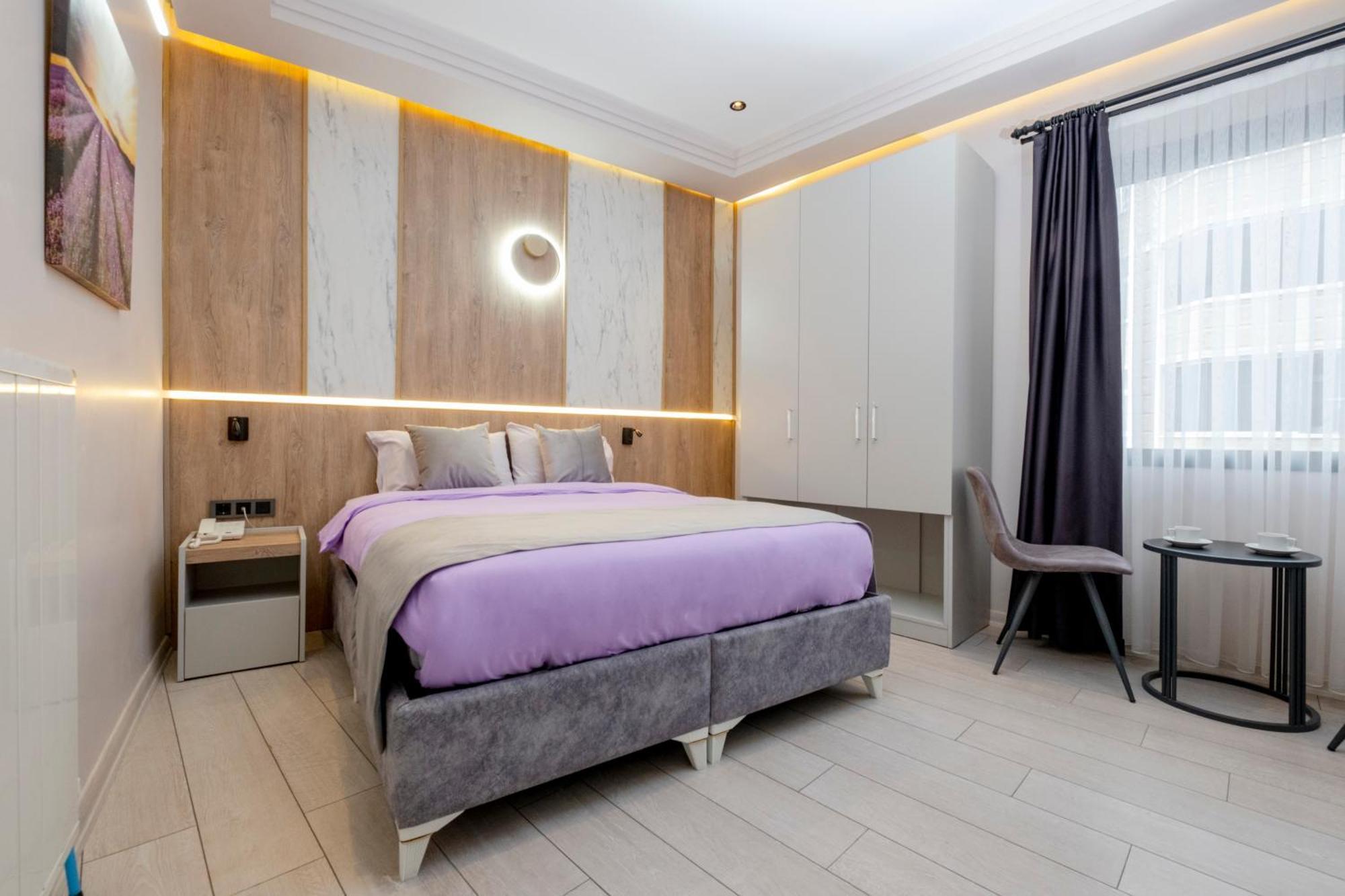 Lavender Airport Hotel Arnavutkoy ภายนอก รูปภาพ
