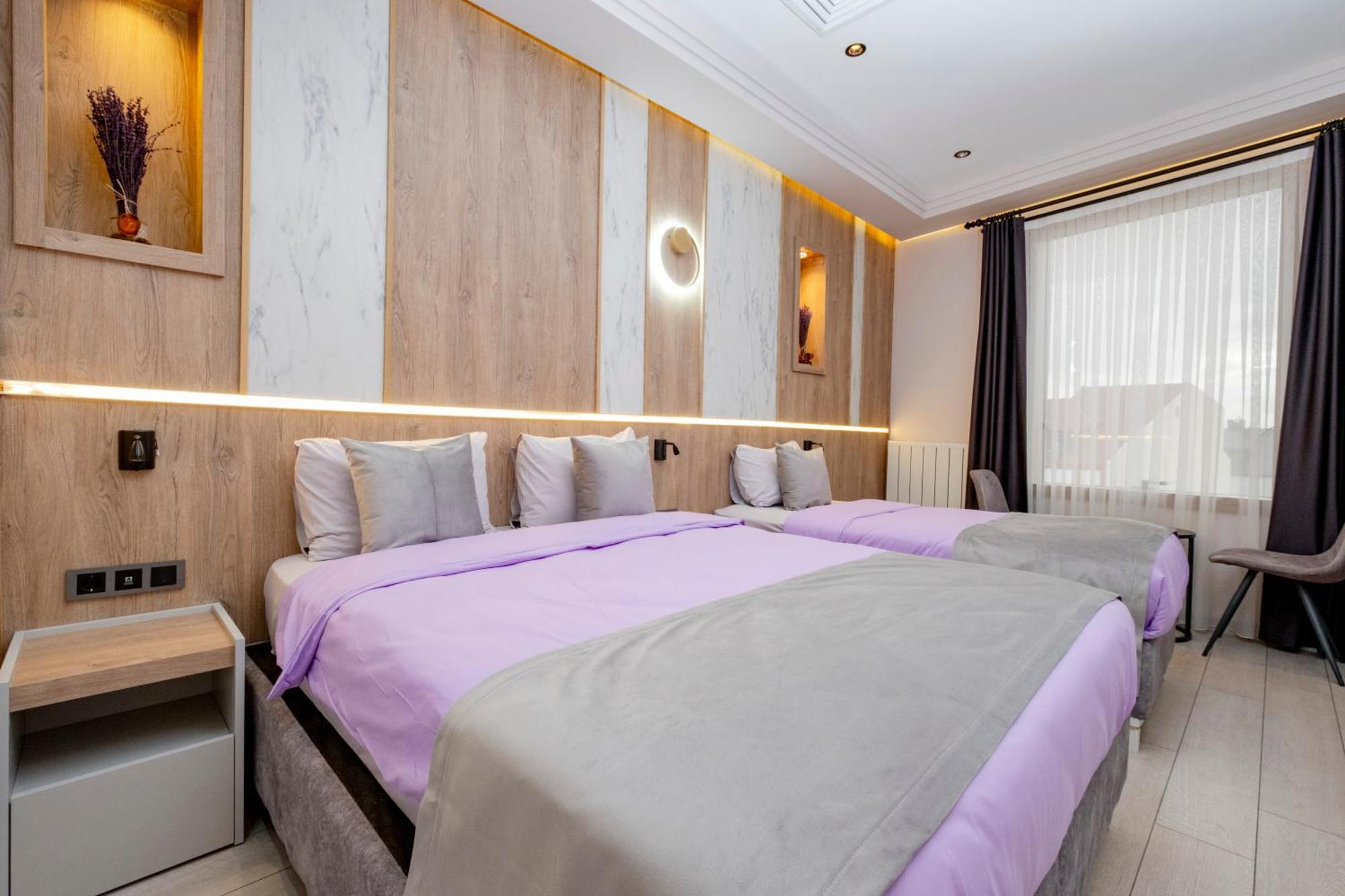 Lavender Airport Hotel Arnavutkoy ภายนอก รูปภาพ