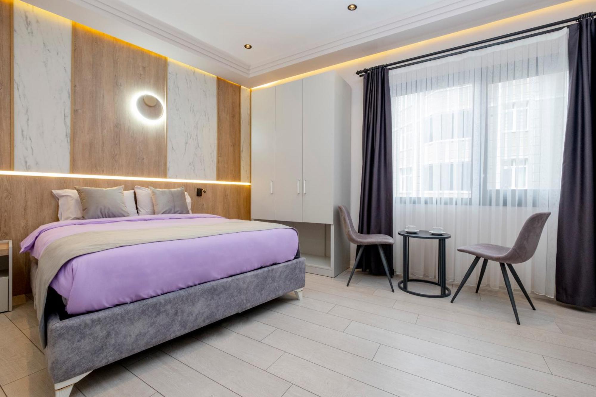 Lavender Airport Hotel Arnavutkoy ภายนอก รูปภาพ