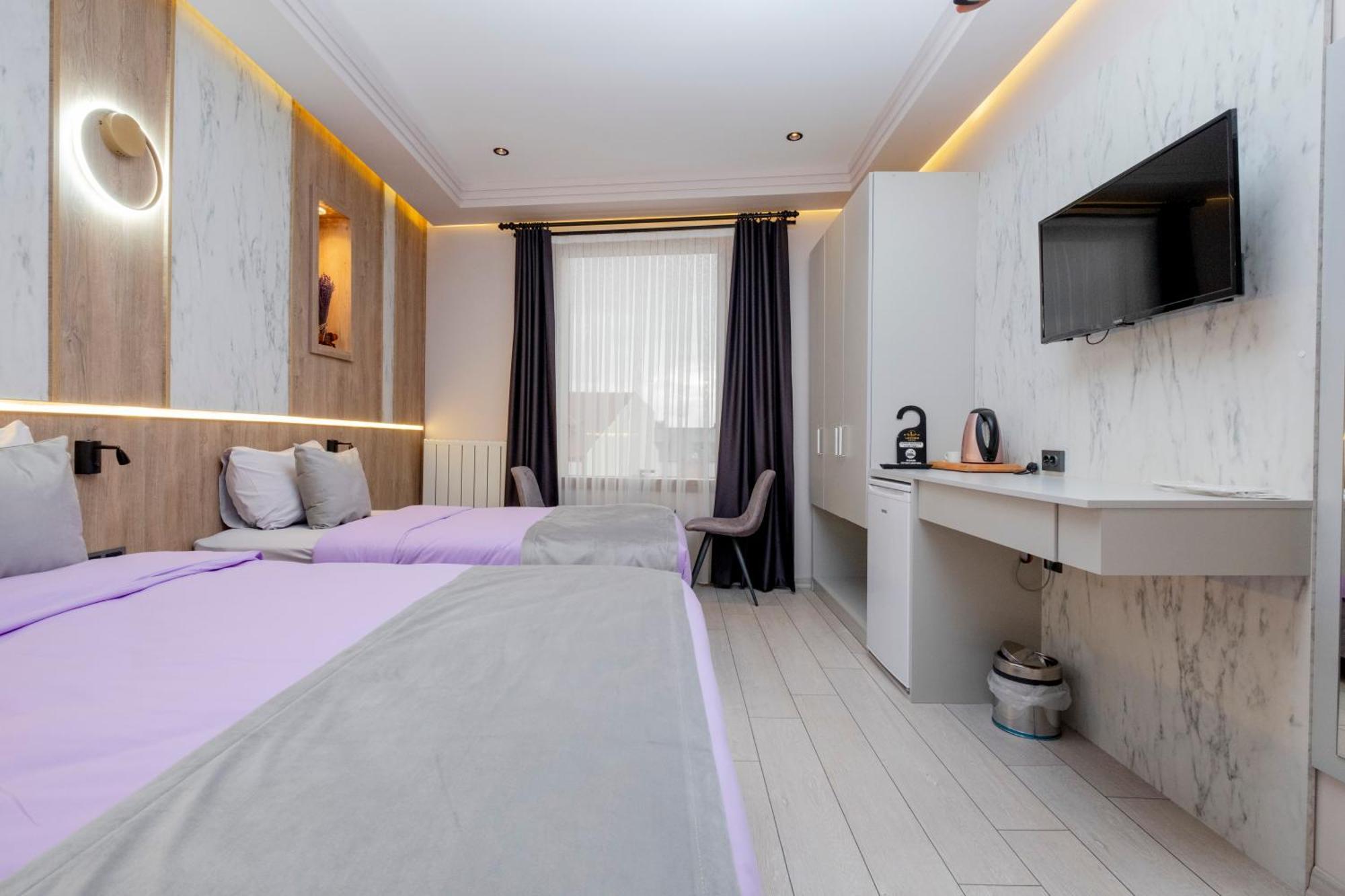 Lavender Airport Hotel Arnavutkoy ภายนอก รูปภาพ