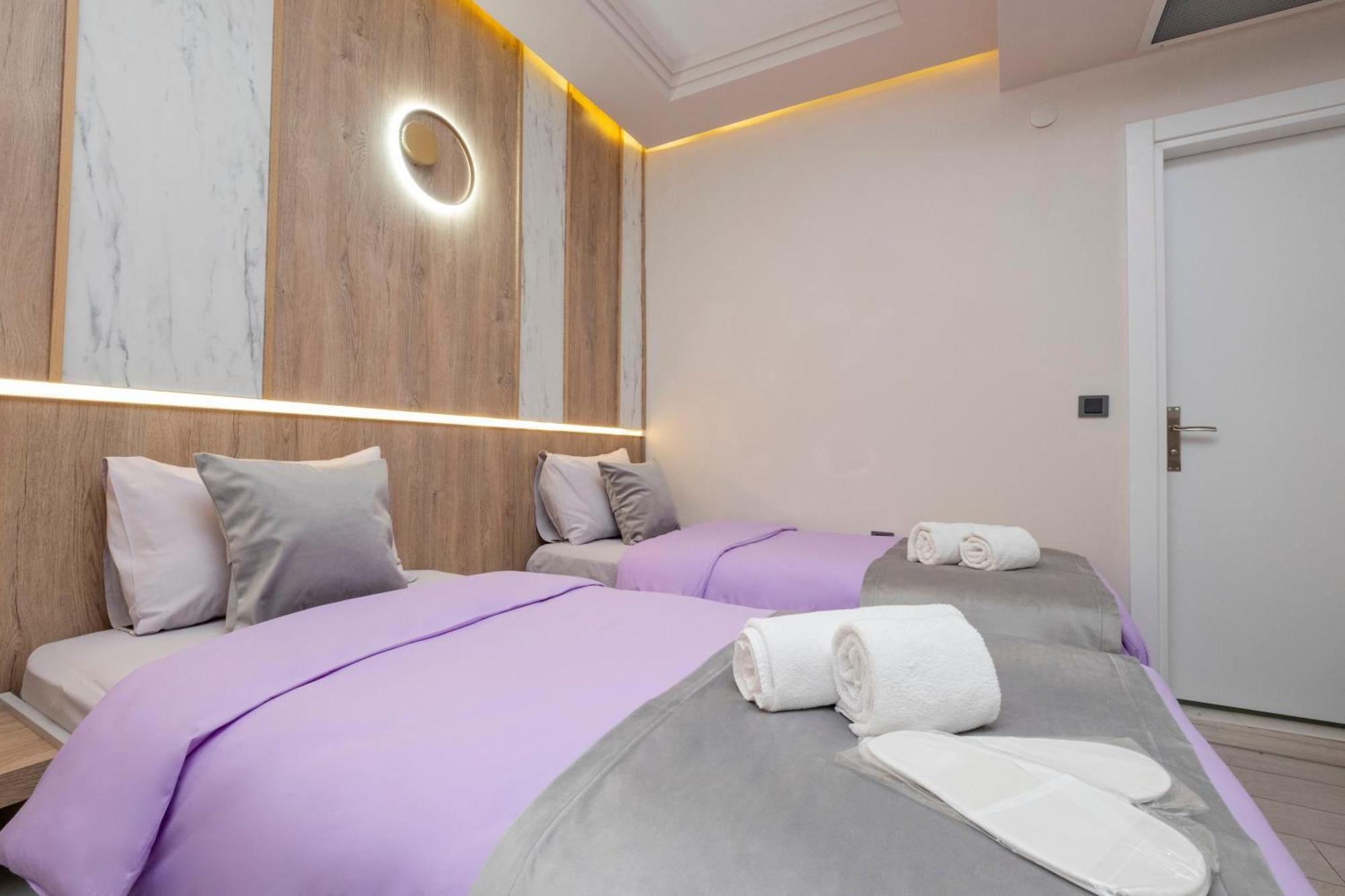 Lavender Airport Hotel Arnavutkoy ภายนอก รูปภาพ