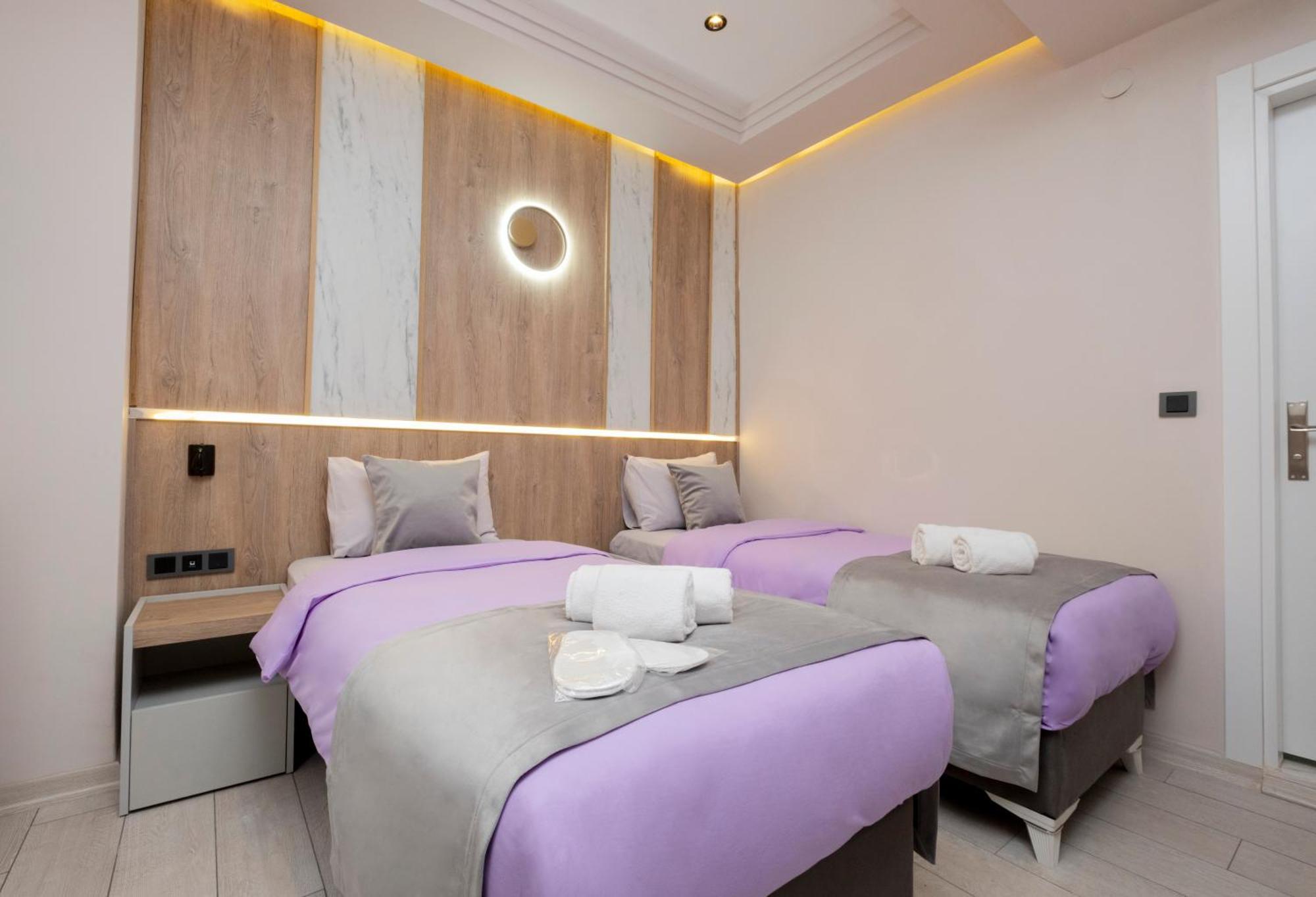 Lavender Airport Hotel Arnavutkoy ภายนอก รูปภาพ